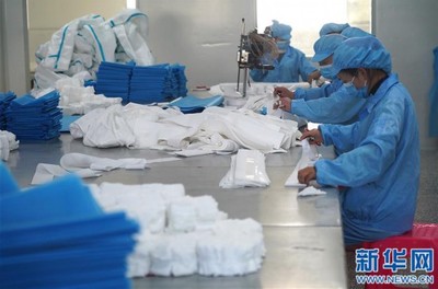 江西:開足馬力生產防護用品 全力保障市場供應